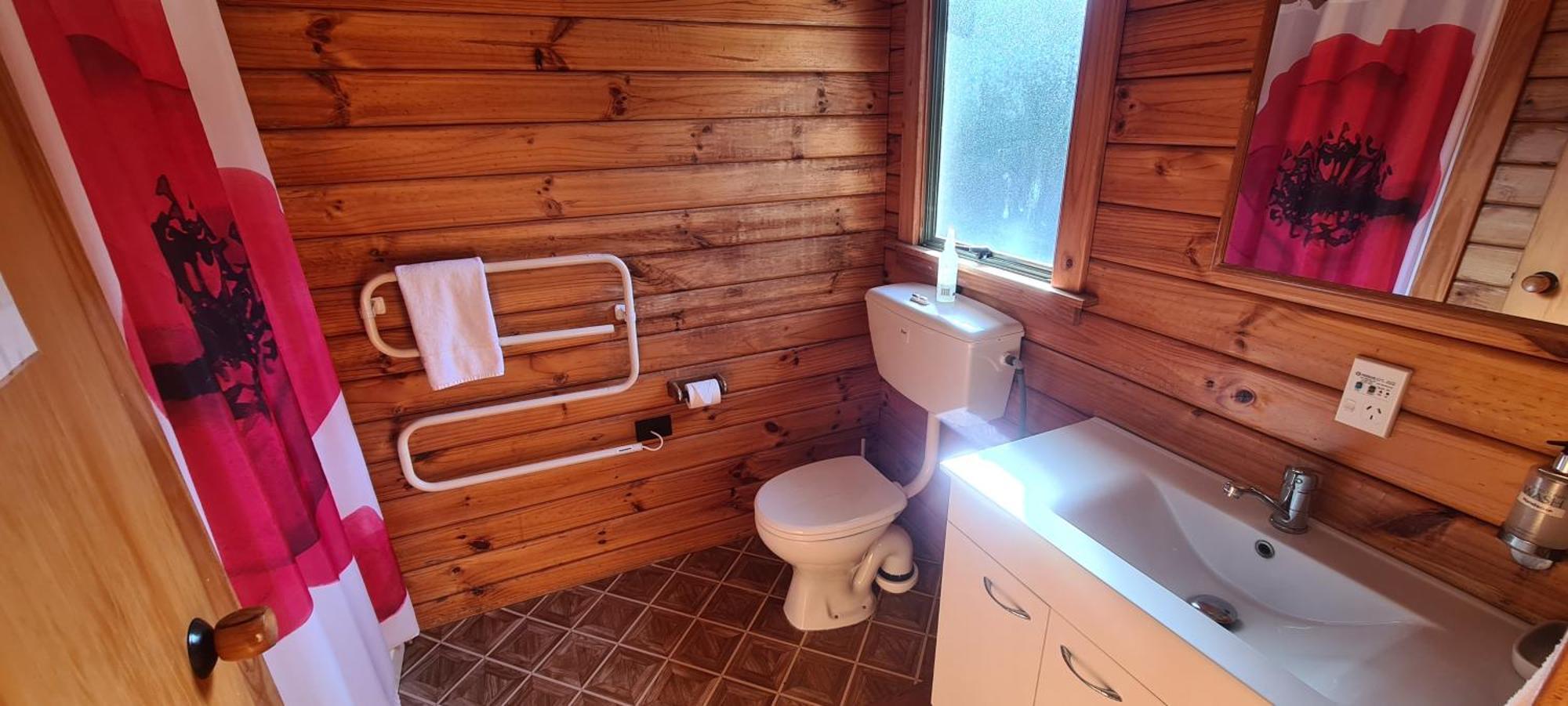 האנמר ספרינגס Forest Peak Motel מראה חיצוני תמונה