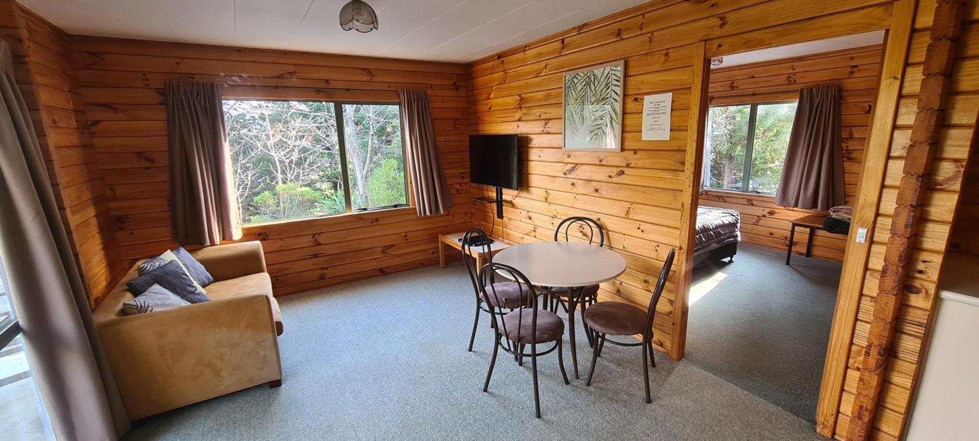 האנמר ספרינגס Forest Peak Motel מראה חיצוני תמונה